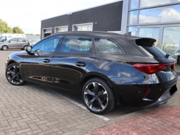 Cupra Leon II Sportstourer Facelifting 2.0 TSI 204KM 2026 CUPRA Leon 2.0 TSI 4Drive DSG Combi 204KM 2026, zdjęcie 3