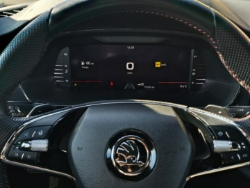 Skoda Octavia IV RS Liftback 2.0 TSI 245KM 2023 Skoda Octavia RS Challenge +Pakiety 2.0 TSI 245KM DSG Salon Polska FV 23%, zdjęcie 19