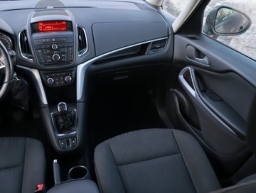 Opel Zafira C Tourer 1.4 Turbo ECOTEC 140KM 2012 Opel Zafira 1.4 Turbo, GAZ, 7 miejsc, Klima, zdjęcie 7