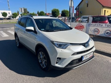 Toyota RAV4 IV MPV Facelifting 2.5 Hybrid 197KM 2017 Toyota RAV4 Toyota RAV 4 IV XENONYLEDYKamera cofania Bezwypadkowa 2.5, zdjęcie 3
