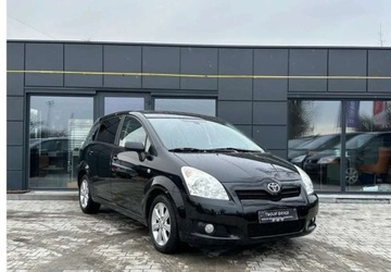 Toyota Corolla Verso AR10 2.2 D-4D 136KM 2008