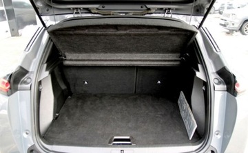 Peugeot 2008 II SUV 1.2 PureTech 130KM 2023 Peugeot 2008 PureTech 130 Allure SS EAT8 2023 Polift SalonPLGwarancja od, zdjęcie 19