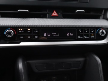 Kia Sportage V SUV 1.6 T-GDI 150KM 2023 Kia Sportage 1.6 T-GDI, Salon Polska, zdjęcie 11