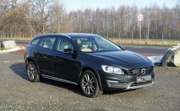 Volvo 2017 Volvo V60 Cross Country Cross Country 2.0 D4 190KM Automat Jasna skora Kam