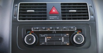 Volkswagen Touran II 2.0 TDI 140KM 2011 Volkswagen Touran (Nr.285) 2.0 TDI 7 osob Parktronik Hak Tempomat Klima Gw, zdjęcie 21