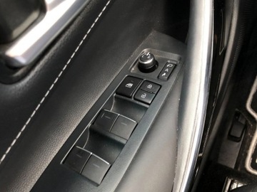 Toyota Corolla XII 2025 Od ręki - Executive 2.0 Hybrid Dynamic Force 178KM | Podgrzewane fotele!, zdjęcie 4