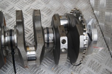 MITSUBISHI OUTLANDER III FACELIFT PHEV HŘÍDEL OJNICE