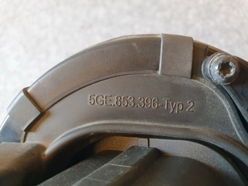 VW GOLF 7 VII GTE 5GE853396 KRYT ZNAK OE