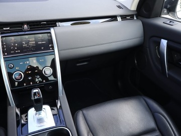Land Rover Discovery Sport SUV Facelifting 2.0 P I4 200KM 2021 Land Rover Discovery Sport P200, Salon Polska, zdjęcie 7