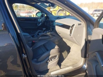 Porsche Cayenne III 2021 Porsche Cayenne 2021 3.0l 3.0 Benzyna 335KM, zdjęcie 9