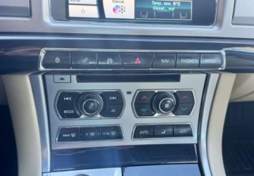 Jaguar XF I Sedan Facelifting 3.0 340KM 2013 Jaguar XF Jaguar XF 3.0 T Luxury 3.0 Benzyna 340KM, zdjęcie 22