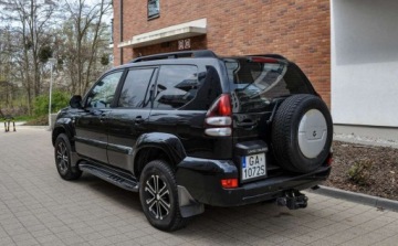 Toyota Land Cruiser IV 3.0 D-4D 173KM 2007 Toyota Land Cruiser 3,0D-4D Bezwypadkowy Salon PL 3.0 Diesel 173KM, zdjęcie 2