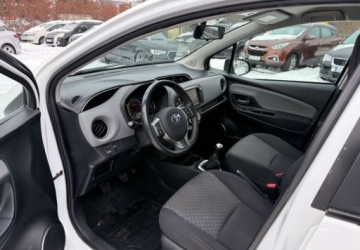 Toyota Yaris III Hatchback 5d Facelifting 1.0 VVT-i 69KM 2014 Toyota Yaris Toyota Yaris Benzyna 70KM, zdjęcie 19
