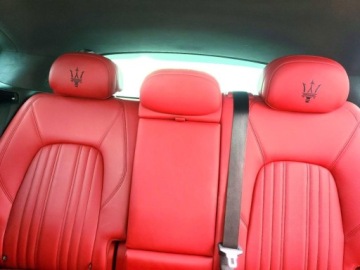 Maserati Levante 2022 Maserati Levante Base 2022 3.0 Benzyna 345KM, zdjęcie 11