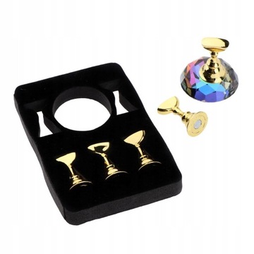 Подставка для гвоздей в конце