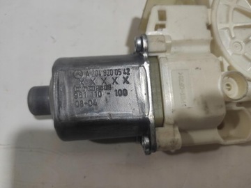 MOTOREK OKNO LEVÝ ZADNÍ MERCEDES W204 2048200542