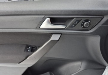 Volkswagen Caddy IV Kombi Maxi 2.0 TDI SCR BlueMotion Technology 150KM 2016 Volkswagen Caddy SalonPL Comfortline 2.0TDI 150KM DSG Hak WEBASTO Kamera A, zdjęcie 13