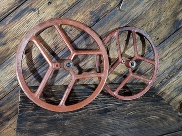 Stare koło żeliwne 32 cm z maszyny do szycia retro vintage PRL DIY
