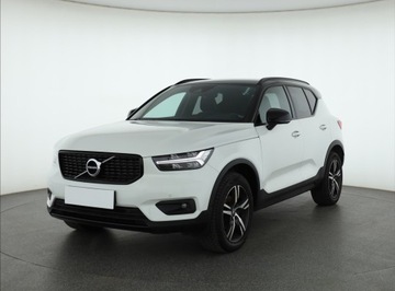 Volvo XC40 Crossover 1.5 T3 156KM 2018 Volvo XC40 T3, Salon Polska, Serwis ASO, Skóra, zdjęcie 1