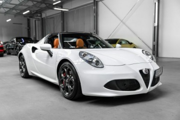Alfa Romeo 4C Spider 1750TBi 240KM 2016 Alfa Romeo 4C SPIDER. Krajowa. 1 właściciel., zdjęcie 4