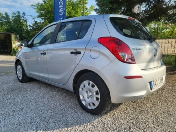Hyundai i20 I Hatchback 5d Facelifting 1.2 DOHC 85KM 2014 Hyundai i20 1.2 85 KM 100% Przebieg 128 Tyś km, zdjęcie 6