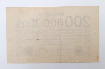 Старая коллекционная банкнота Германии 200 000 марок 1923 года.