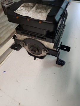 НАСОС ПОДВЕСКИ CITROEN C5 III X7 9654068680