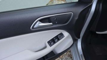 Mercedes Klasa B W246 Sports Tourer 200 CDI BlueEFFICIENCY 136KM 2012 Mercedes-Benz Klasa B 1,8 CDI diesel 136 KM NAVI klimatic OPLACONY 1.8, zdjęcie 6