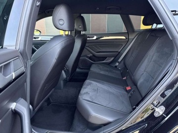 Volkswagen Arteon Fastback Facelifting 2.0 TSI 190KM 2024 Volkswagen Arteon R-Line Reflektory LED Keyless Lane Assist Tempomat Cyfro, zdjęcie 11