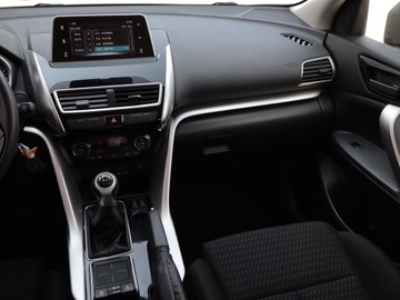 Mitsubishi Eclipse Cross SUV 1.5 T 163KM 2019 Mitsubishi Eclipse Cross 1.5 T-MIVEC, zdjęcie 7