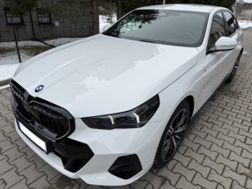 BMW Seria 5 G90-91 2023 BMW 520d xDrive M Sport PRO | Polski Salon | Gwarancja | FAKTURA VAT 23%, zdjęcie 1