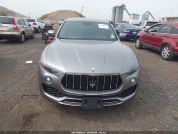 Maserati Levante 2017 Maserati Levante 2017 3.0l 3.0 Benzyna 345KM, zdjęcie 2