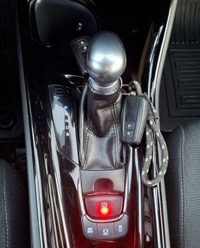 Toyota C-HR I Crossover 1.8 Hybrid 122KM 2019 Toyota C-HR Toyota C-HR 1.8 Hybryda 122KM, zdjęcie 15