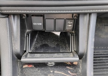 Toyota Auris II Hatchback 5d Facelifting 1.6 Valvematic 132KM 2018 Toyota Auris 2018r, Salonowa. 1.6 Benzyna. Uszkodzona. Poobijana. VAT 23, zdjęcie 13