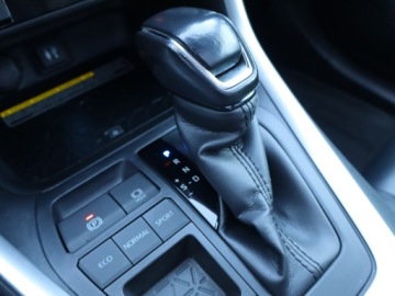 Toyota RAV4 IV MPV Facelifting 2.5 Hybrid 197KM 2018 Toyota RAV 4 2.5 Hybrid, Salon Polska, zdjęcie 15