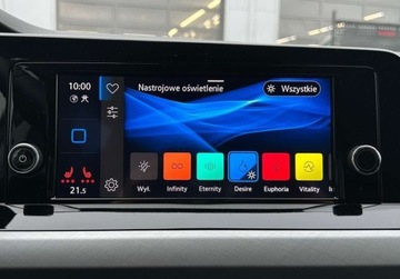 Volkswagen Golf VIII Hatchback 1.5 TSI EVO 130KM 2021 Volkswagen Golf Life Pakiety, ACC, Podgrzewane fotele, Podgrzewana kierow, zdjęcie 28