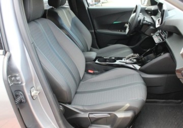 Peugeot 2008 II SUV 1.2 PureTech 130KM 2021 Peugeot 2008 Allure EAT8 Gwarancja Od RiA 1.2 Benzyna 130KM, zdjęcie 10