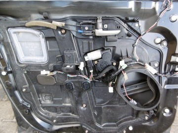 MAZDA 5 05/10R - ZVEDÁK OKNO PŘEDNÍ LEVÝ