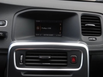 Volvo S60 II Sedan Facelifting 2.0 T5 DRIVE-E 245KM 2018 Volvo S60 T5, Salon Polska, Serwis ASO, Automat, zdjęcie 11