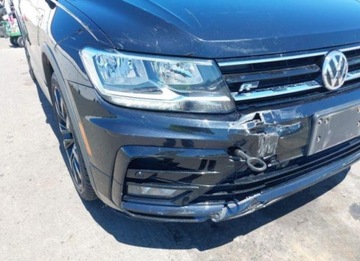 Volkswagen Tiguan II 2021 Volkswagen Tiguan 2021, 2.0L, 4x4, SE R-LINE BLACK, od ubezpieczalni 2.0, zdjęcie 5