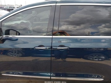 Chrysler Pacifica II 2023 Chrysler Pacifica Limited 2023 3.6l 3.6 Benzyna 287KM, zdjęcie 2