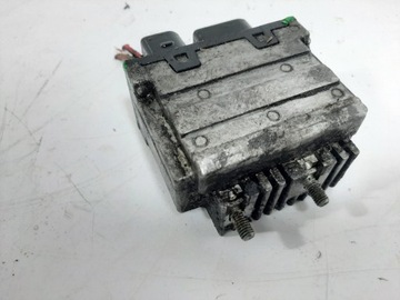 AUDI A6 C5 SEDAN 2.4 30V 01R MODUL VENTILÁTORŮ 8D0959501A