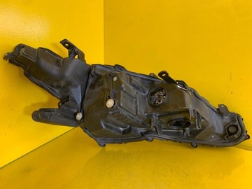 SVĚTLO LEVÝ PŘEDNÍ TOYOTA CAMRY 8 VIII FULL LED