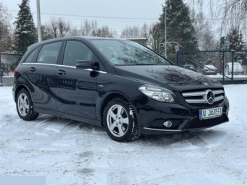 Mercedes Klasa B W246 Sports Tourer 180 BlueEFFICIENCY 122KM 2011 Mercedes-Benz Klasa B 180 (BlueEFFICIENCY) 122KM 2011r, zdjęcie 5