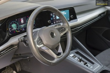 Volkswagen Golf VIII Variant 1.5 eTSI 150KM 2021 Volkswagen Golf Virtual / Ledy / Lane Assist, zdjęcie 10