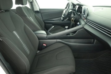 Hyundai Elantra VII Sedan 1.6 MPI 123KM 2021 Hyundai Elantra 1.6 MPI, Salon Polska, Serwis ASO, zdjęcie 6