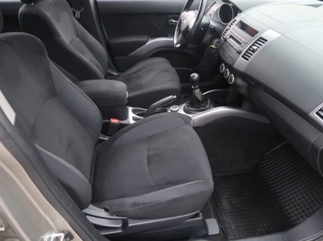 Mitsubishi Outlander II 2.0 DID DOHC 140KM 2008 Mitsubishi Outlander 2.0 DI-D, Salon Polska, zdjęcie 8