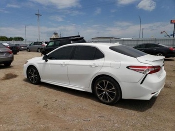 Toyota Camry IX 2020 Toyota Camry SE Benzyna od Ubezpieczyciela 2.5 Benzyna 203KM, zdjęcie 1