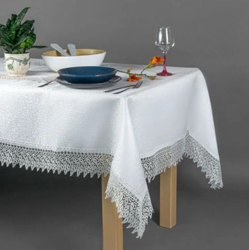 Скатерть 140х240 БЕЛАЯ ДЛЯ СТОЛА С ГУИПУРИЕЙ БЫСТРОСЫХАЮЩАЯ, СТОЙКАЯ К ПЯТЯНИЯМ, ЭЛЕГАНТНАЯ