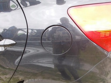 KIA VENGA Tankklappe des Kraftstoffsbehälters Farbe 1K 2009